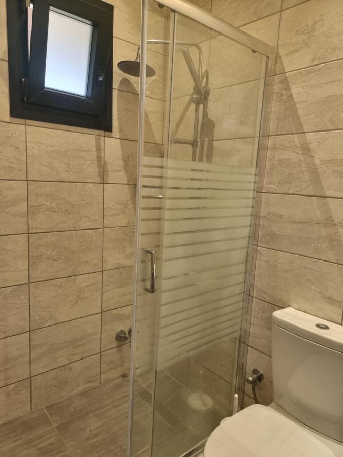 Feakes Apartments Αρίλλας Εξωτερικό φωτογραφία