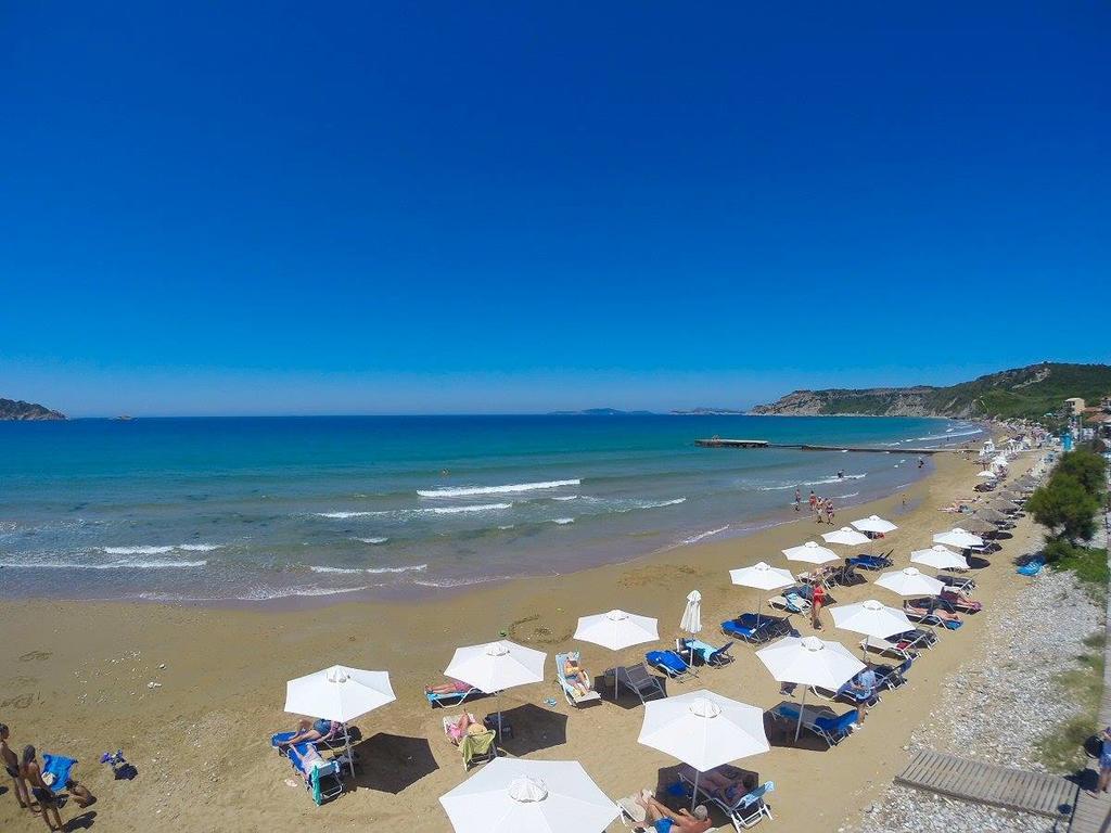 Feakes Apartments Αρίλλας Εξωτερικό φωτογραφία