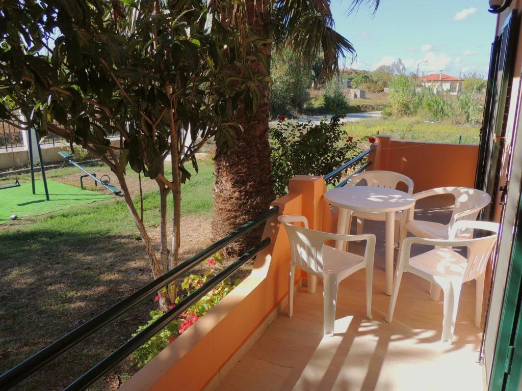 Feakes Apartments Αρίλλας Εξωτερικό φωτογραφία